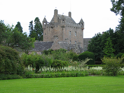 Cawdor-Castle-Clan-Campbell-Castles-4.jpg