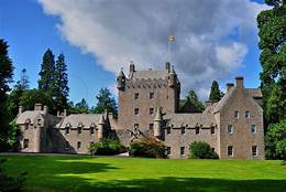 Cawdor-Castle-Inverness-Scotland.png
