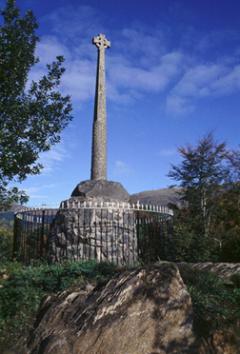 Glencoe-Monument-1.jpg