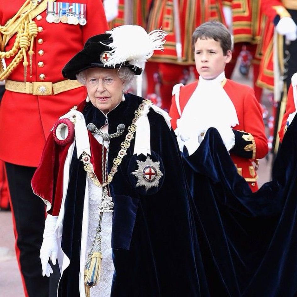 Queen Elizabeth II and Archie Campbell Marquess of Lorne